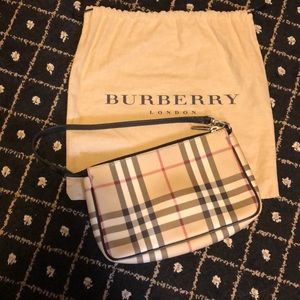 Burberry hand/shoulder bag